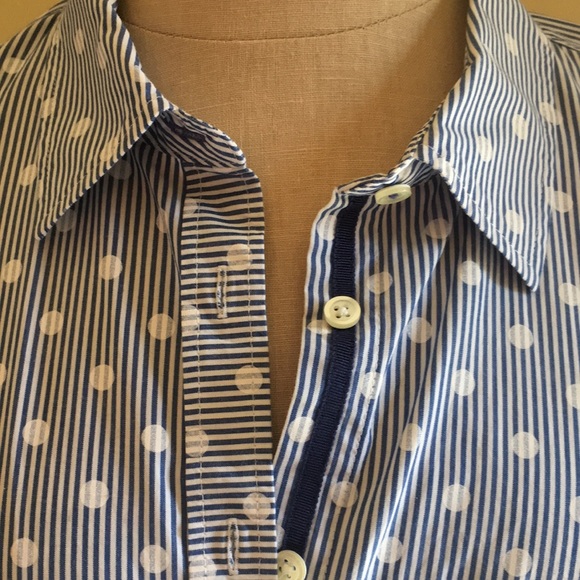 Talbots blouse - Picture 2 of 4